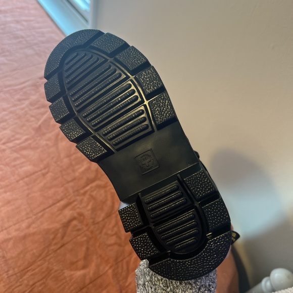 Dr.Martens Combs Tech II combat lace up boots. Brand new never worn! - Picture 3 of 4